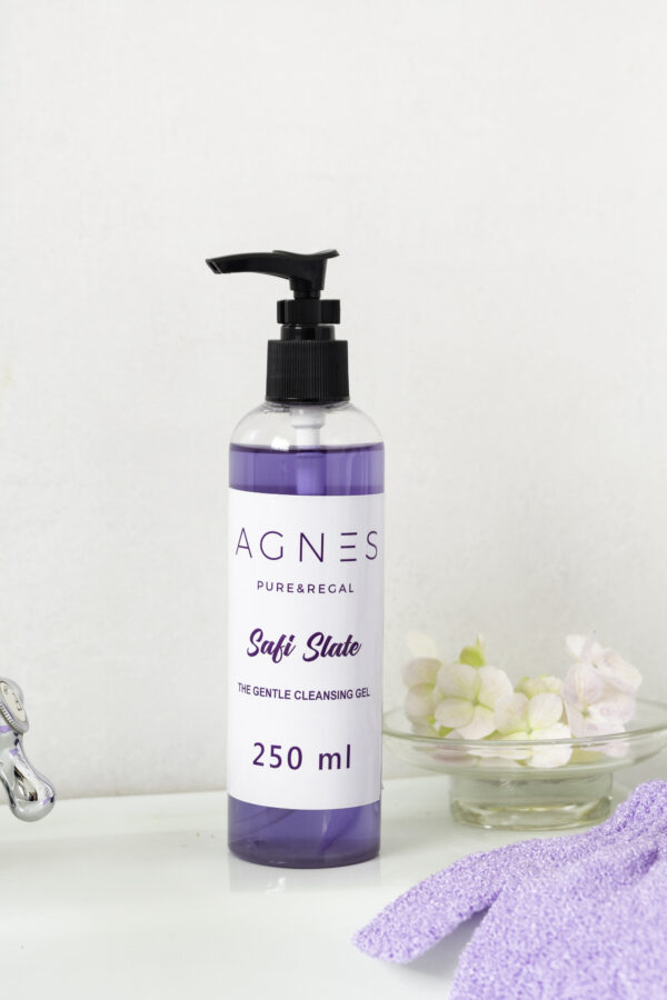 AGNES Safi Slate Cleanser