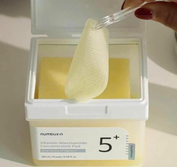 Numbuzin No.5+ Niacinamide Concentrated Toner Pad - Image 2